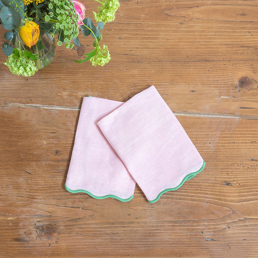 Juego de 2 servilletas onditas rosa con festón