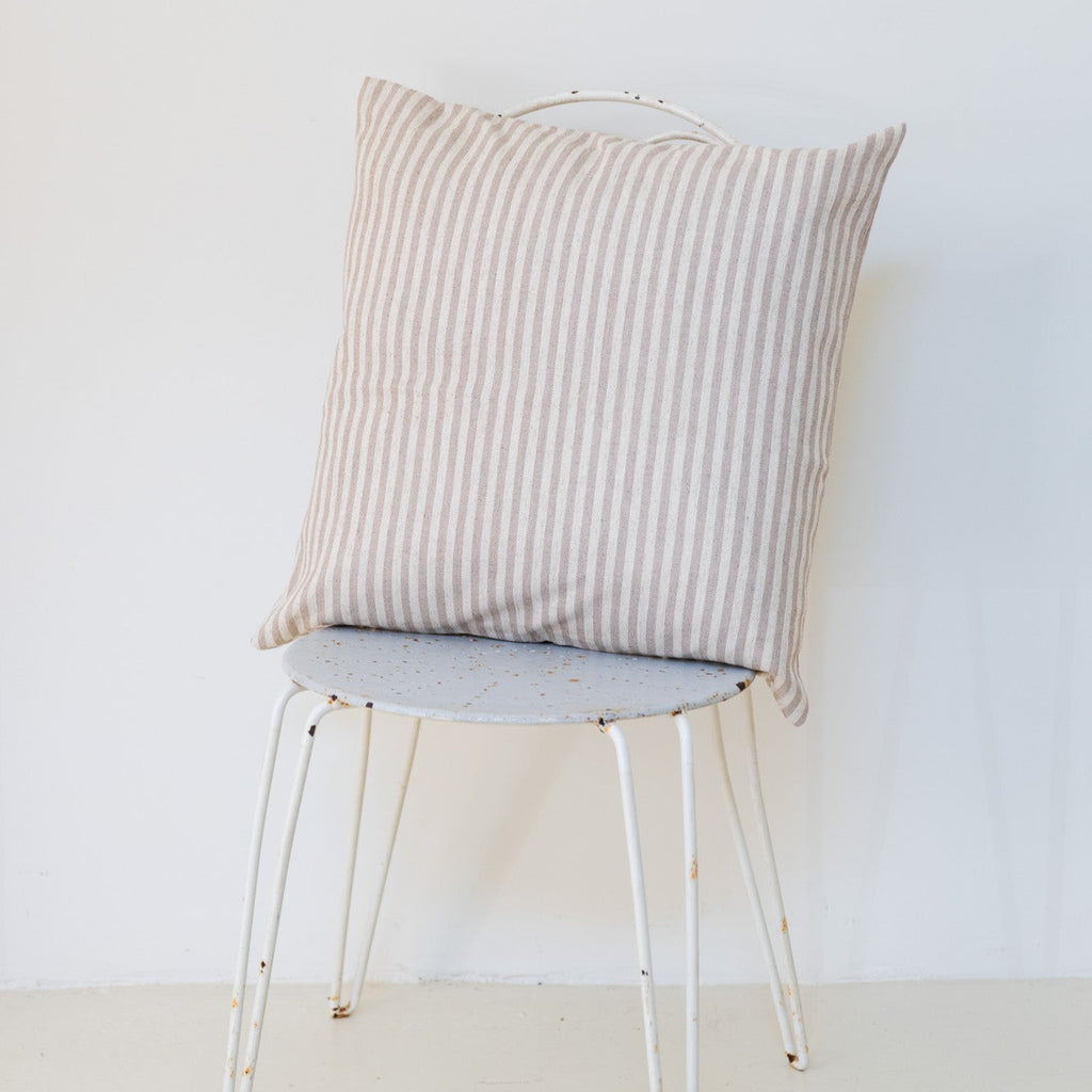 Cojín 'Tosalet' rayas beige 55x55