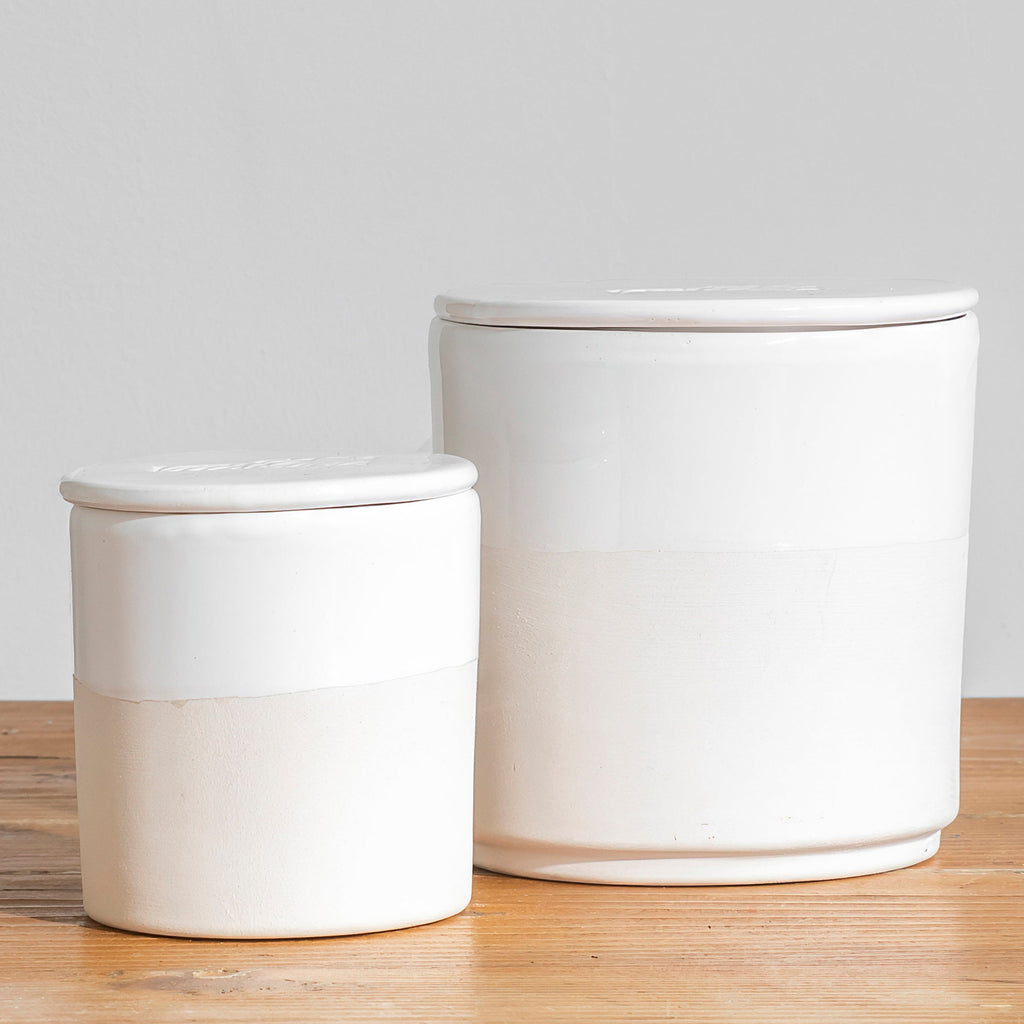 Vela artesanal blanca olor a jazmín