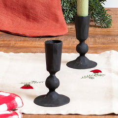 Candelabro de metal negro bajito