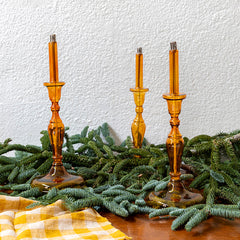 Candelabro de aceite ámbar