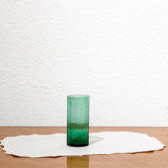Juego de 6 vasos altos de vidrio verde martillado