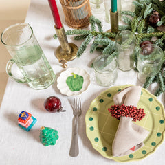 Jarra de vidrio martillado transparente