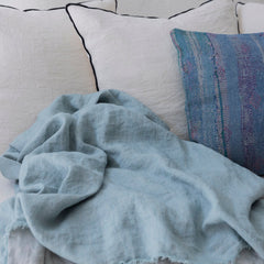 Plaid de lino lavado crepé color aqua 140x250