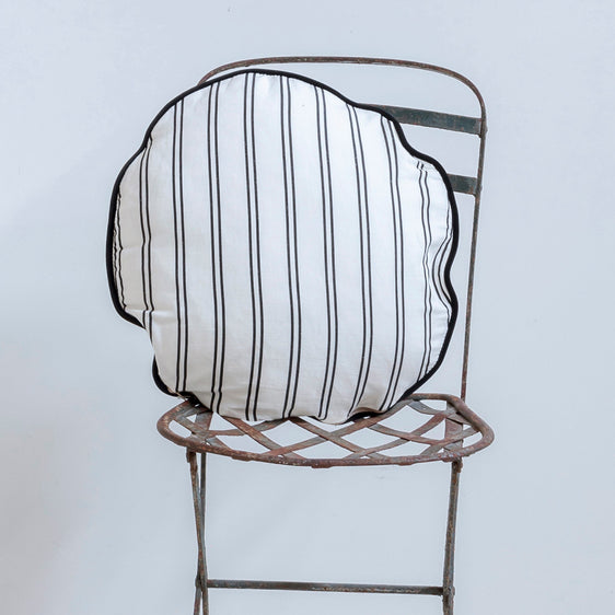 Cojín circular de naipes y rayas verde