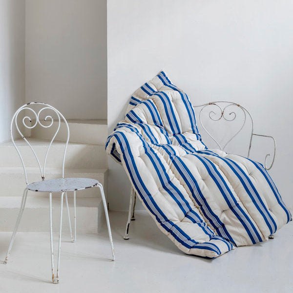 Cama para perros de algodón de rayas azul índigo y crudo x Tensira