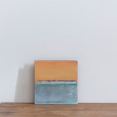 Cuadro óleo sobre madera 'Me gusta el mar VIII' de Belén Conthe 24x24 cm