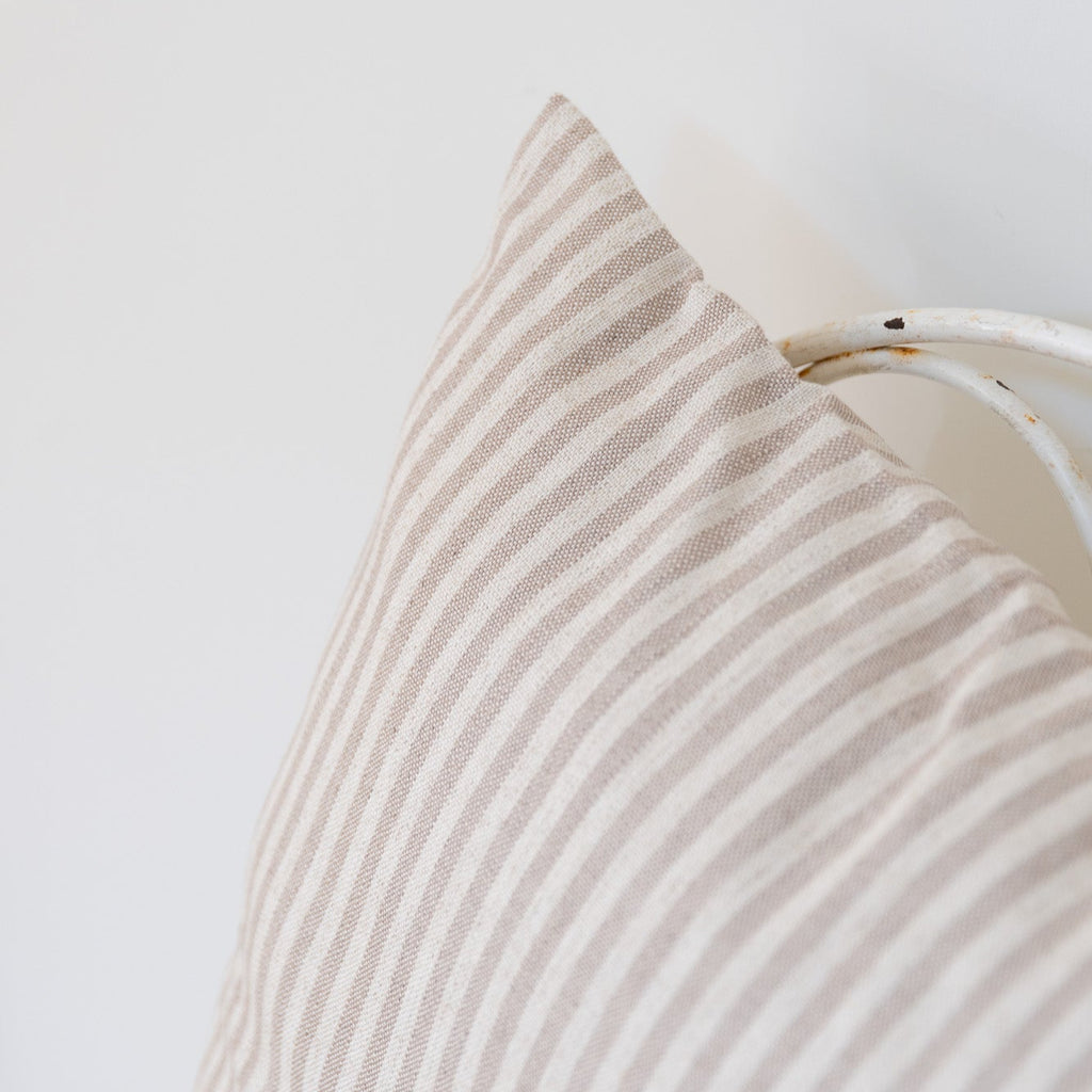 Cojín 'Tosalet' rayas beige 50x70