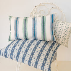 Cojín 'Riurau' ikat rayas azules 55x55