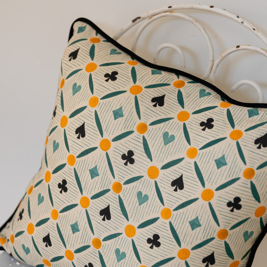 Cojín cuadrado de naipes y rayas verde