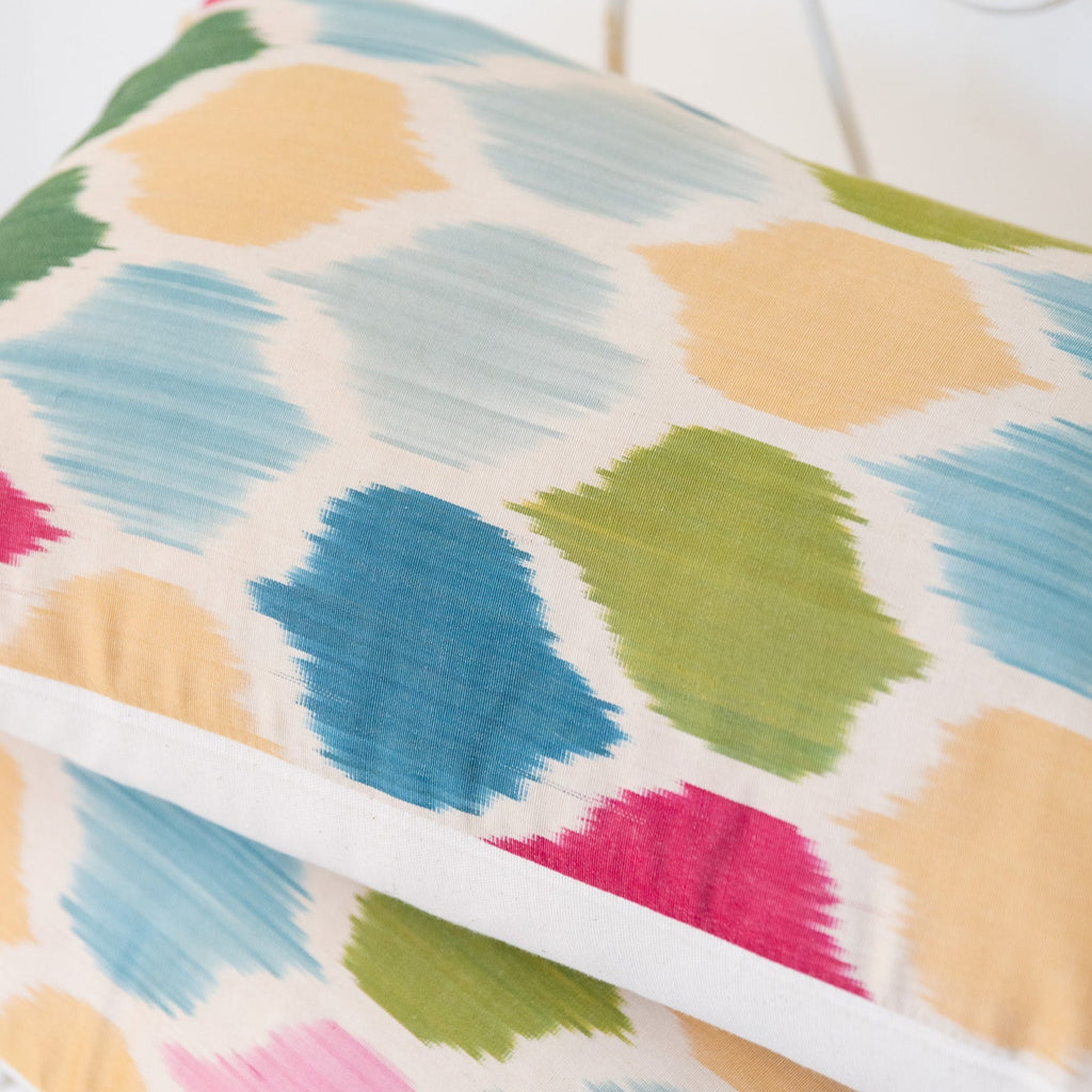 Cojín de seda ikat 'Medina'