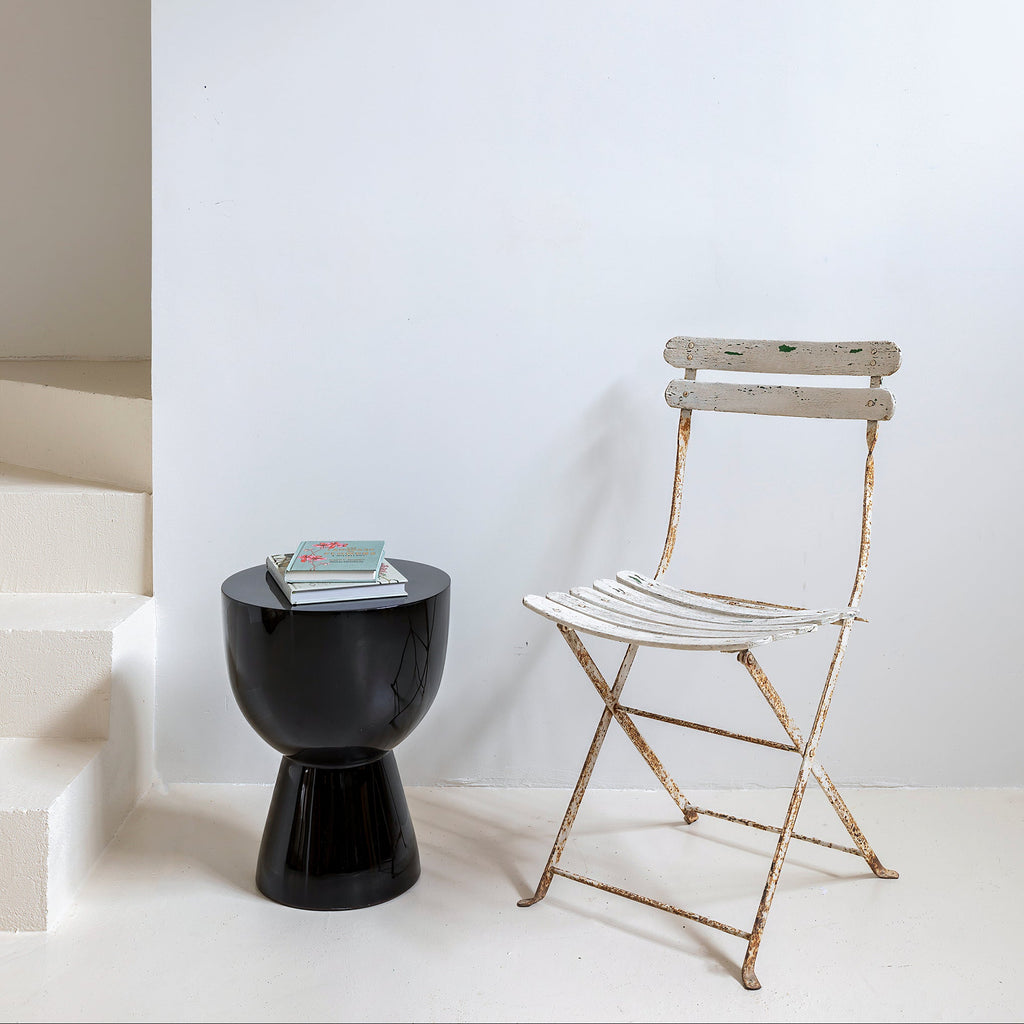 Silla de jardín en hierro patinado blanco
