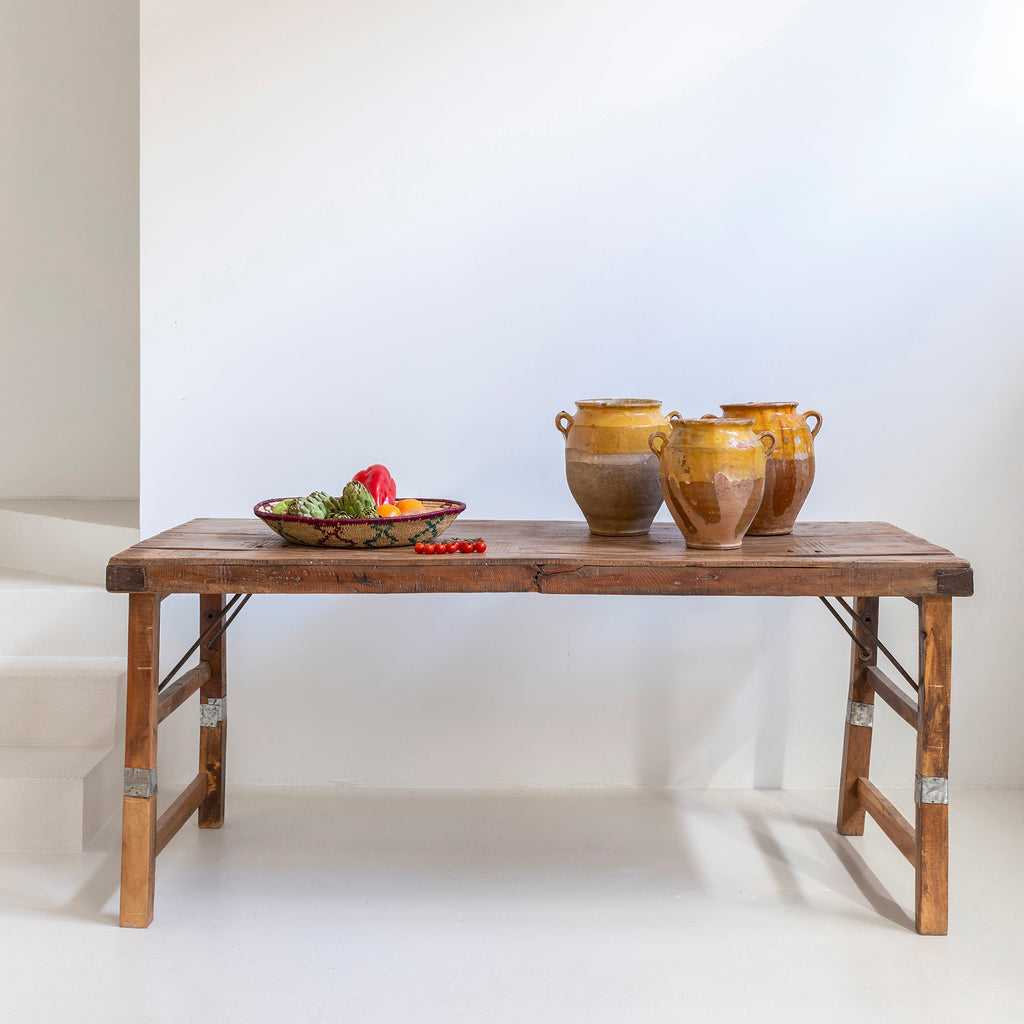 Mesa plegable de madera y hierro