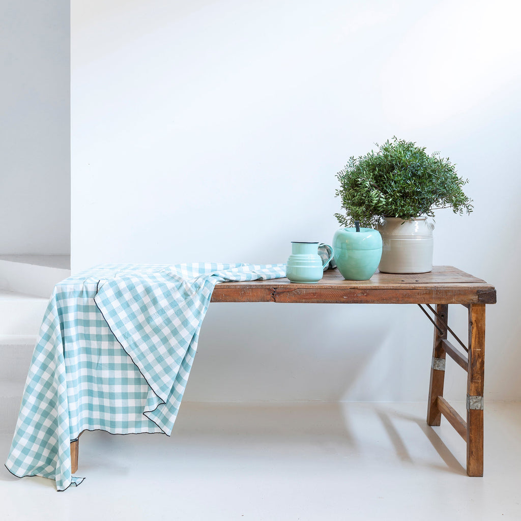 Mesa plegable de madera y hierro