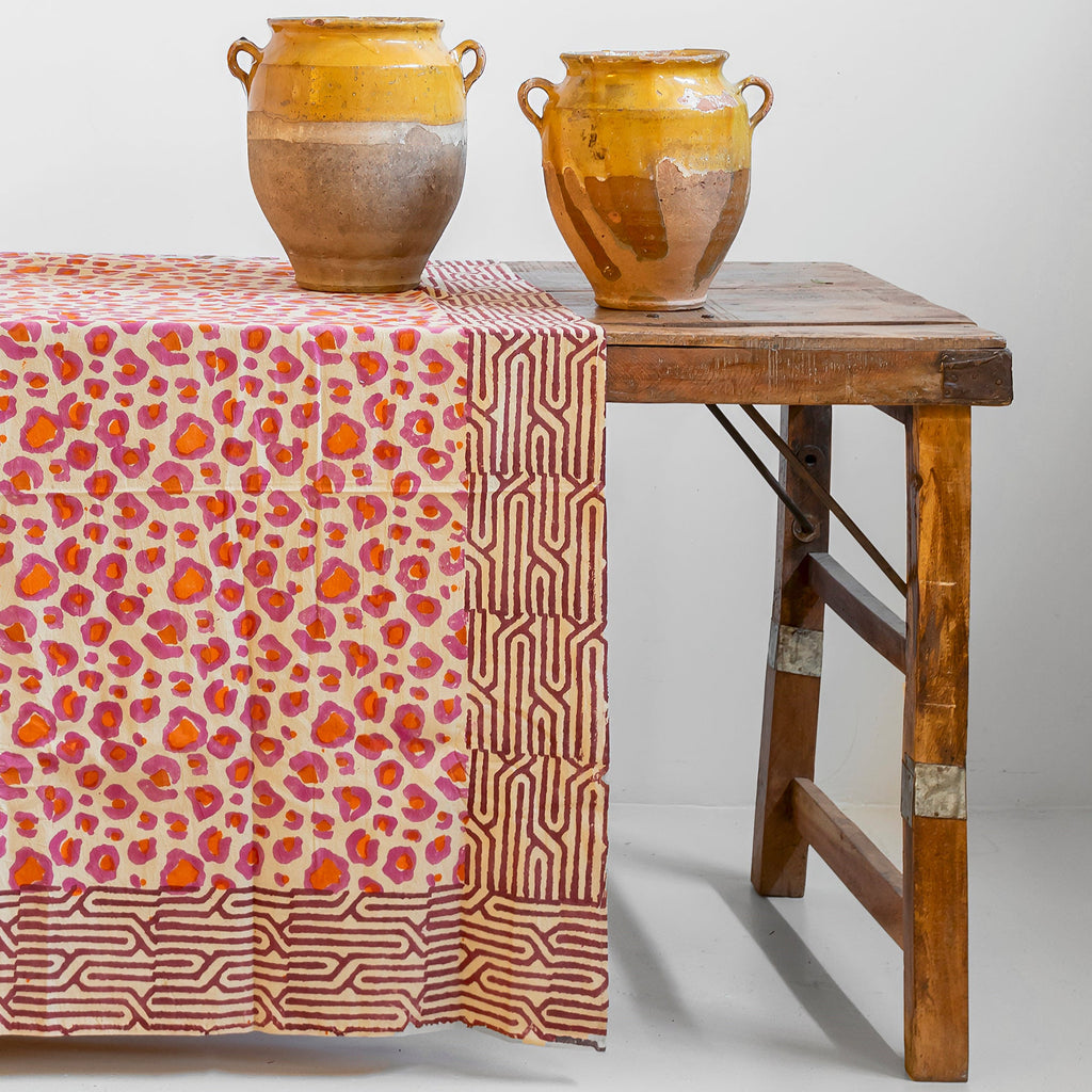 Mesa plegable de madera y hierro